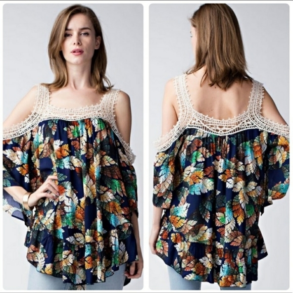 🔷️Beautiful Lace Floral Top🔷️ - Picture 2 of 4